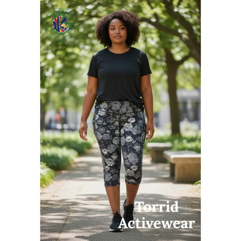 Torrid Active Women's Monochrome Floral Capri Leggings Size‎ 3